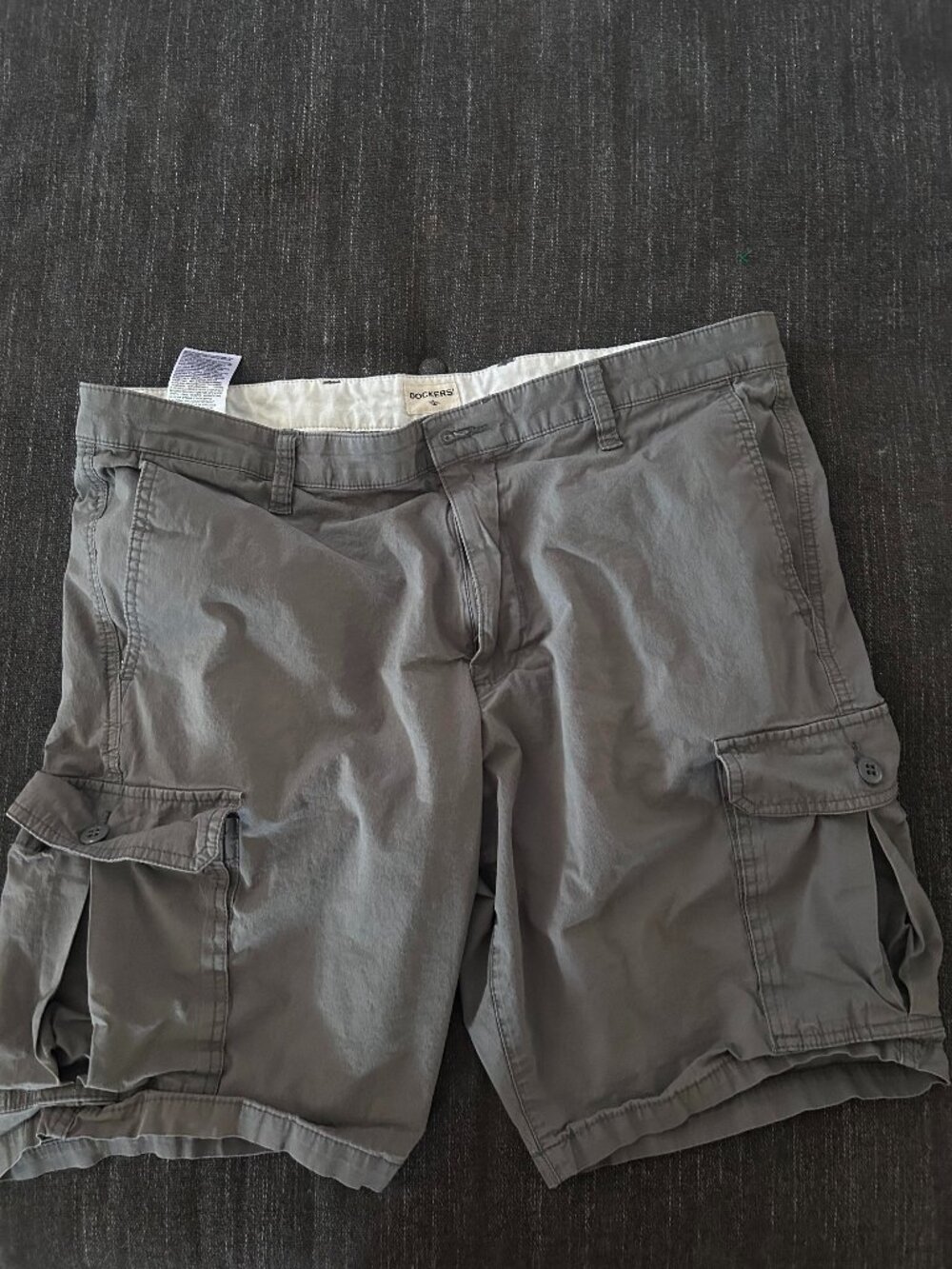 Dockers Men's Gray Cargo Shorts